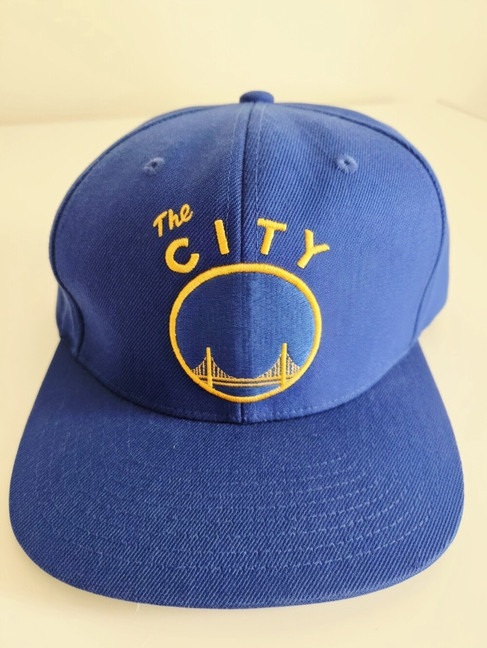 ​Mitchell & Ness Golden State Warriors "The City" Snapback Hat - NWOT Flatbrim
